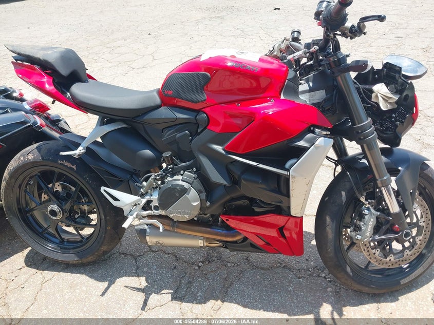 2023 Ducati Streetfighter VIN ZDMFAKYW7PB005680 IAAI salvage auction — ALL OVER, Salvage (South Carolina), sold $5,700 on 2026-08-18 (photo 8)