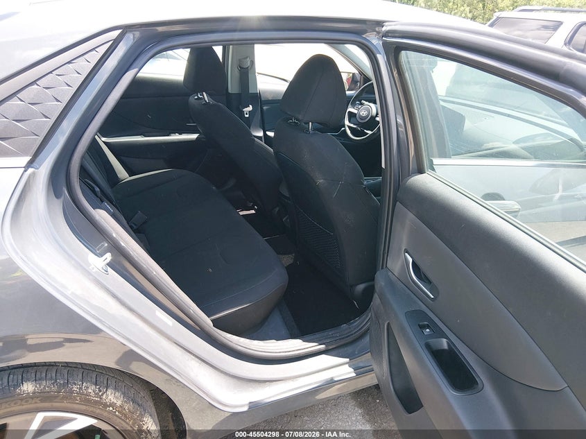 2025 Hyundai Elantra VIN KMHLS4DGXSU894070 IAAI salvage auction — FRONT END, Salvage Title, sold $7,300 on 2026-08-21 (photo 8)