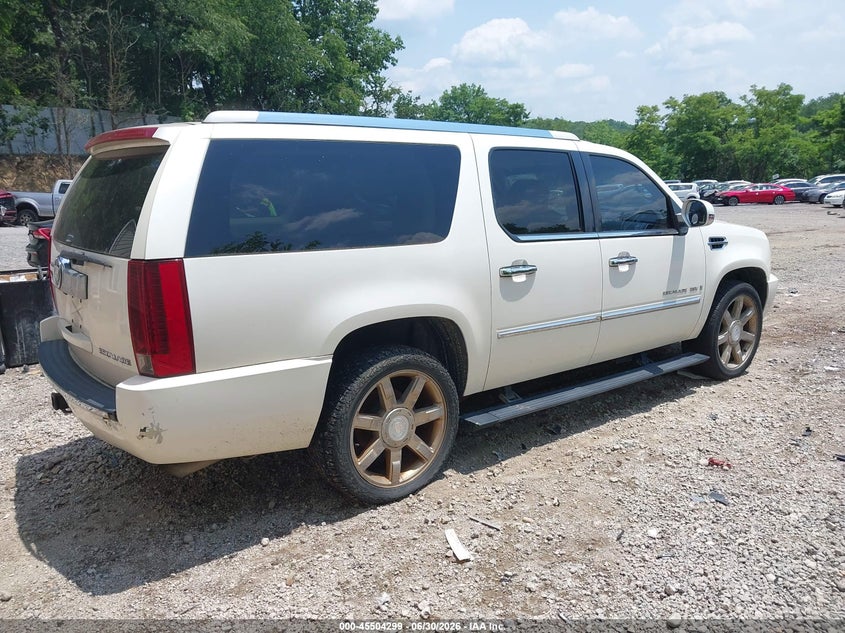 2007 Cadillac Escalade esv VIN 1GYFK66887R411389 IAAI salvage auction — NORMAL WEAR, Clear (Pennsylvania), sold $475 on 2026-07-07 (photo 4)