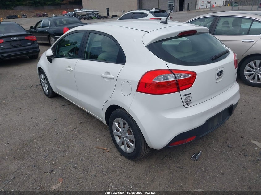 2013 Kia Rio VIN KNADM5A34D6295082 IAAI salvage auction — RIGHT SIDE, Salvage (Massachusetts), sold $425 on 2026-07-31 (photo 3)