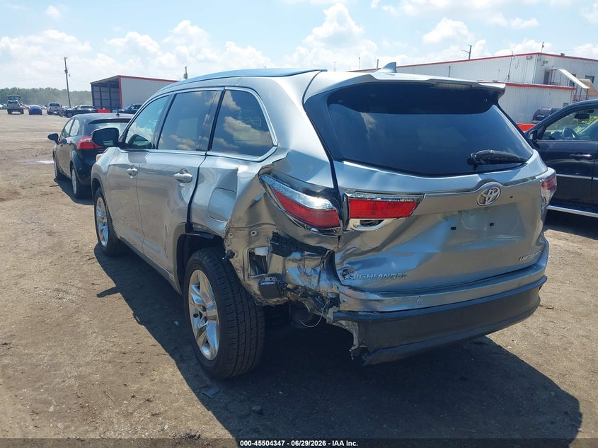 2015 Toyota Highlander VIN 5TDDKRFH3FS171800 IAAI salvage auction — REAR END, Salvage Title, sold $6,000 on 2026-07-29 (photo 3)