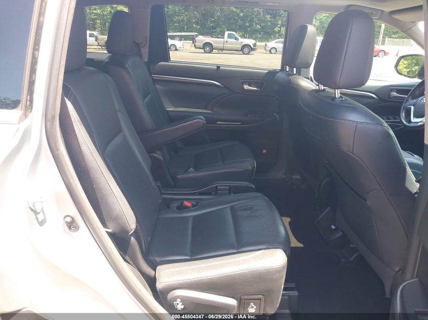 2015 Toyota Highlander VIN 5TDDKRFH3FS171800 IAAI salvage auction — REAR END, Salvage Title, sold $6,000 on 2026-07-29 (photo 8)