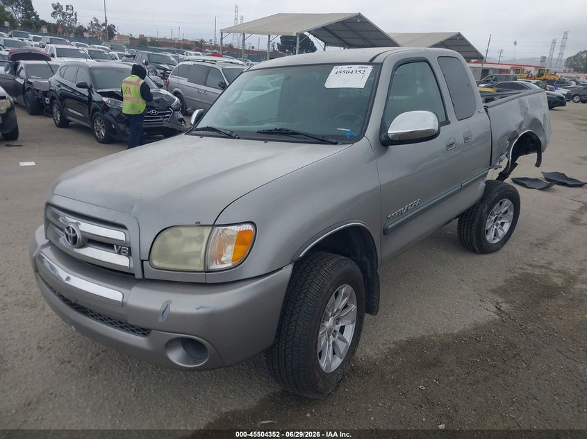 2004 Toyota Tundra VIN 5TBRT34154S441556 IAAI salvage auction — REAR END, Salvage (California), sold $925 on 2026-07-15 (photo 2)