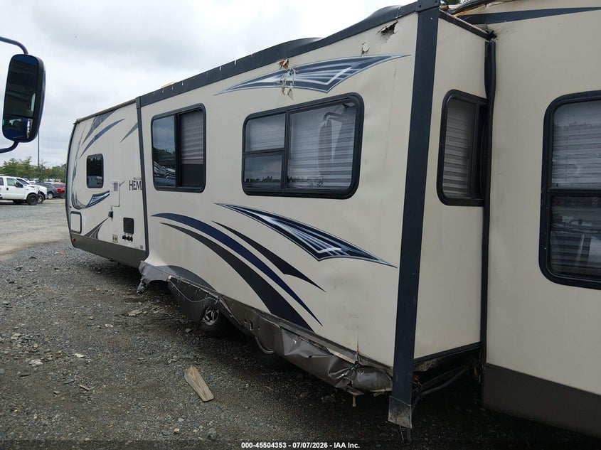 2015 Saleen VIN 4X4TSBC29FU075856 IAAI salvage auction — SIDE, Salvage (Virginia), sold $600 on 2026-07-27 (photo 6)