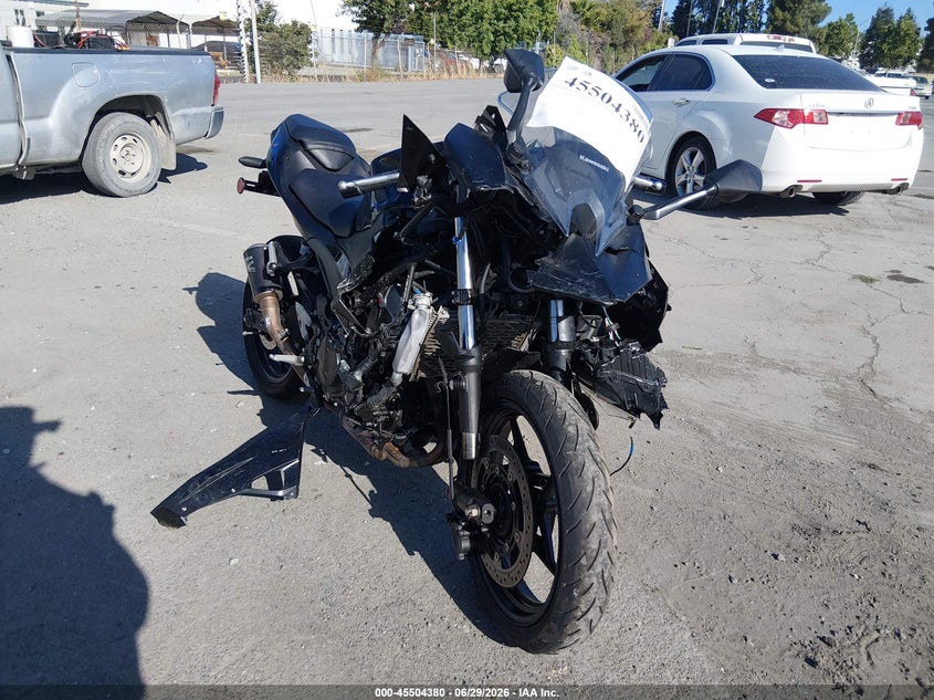 2025 Kawasaki Ninja VIN ML5EXGJ16SDA49553 IAAI salvage auction — ALL OVER, Salvage (California), sold $875 on 2026-07-28 (photo 1)