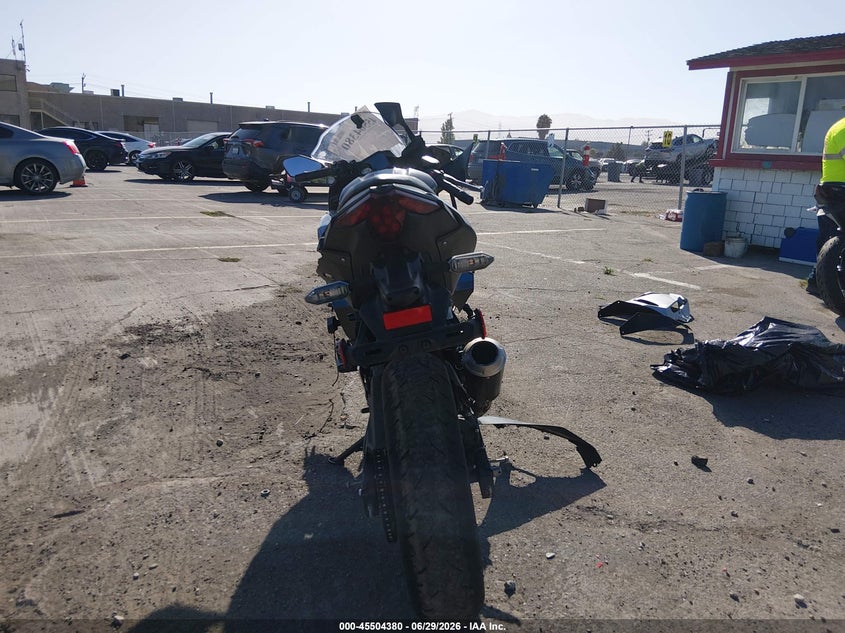 2025 Kawasaki Ninja VIN ML5EXGJ16SDA49553 IAAI salvage auction — ALL OVER, Salvage (California), sold $875 on 2026-07-28 (photo 6)