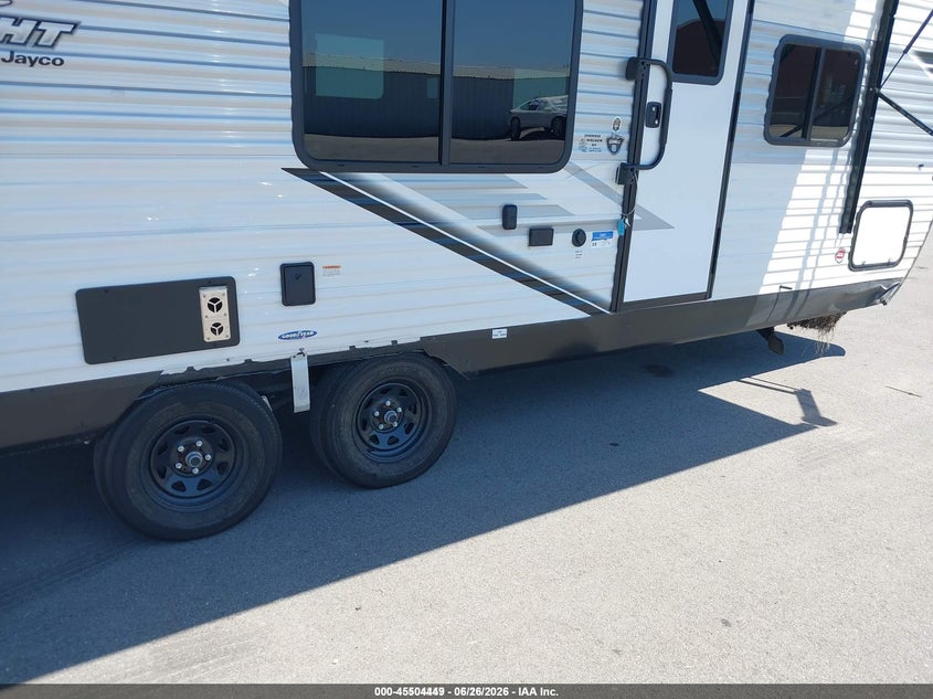 2025 Jayco Jay flight VIN 1UJBC0BM3S17G0058 IAAI salvage auction — Unknown, Salvage (Nevada), sold $4,350 on 2026-07-08 (photo 6)