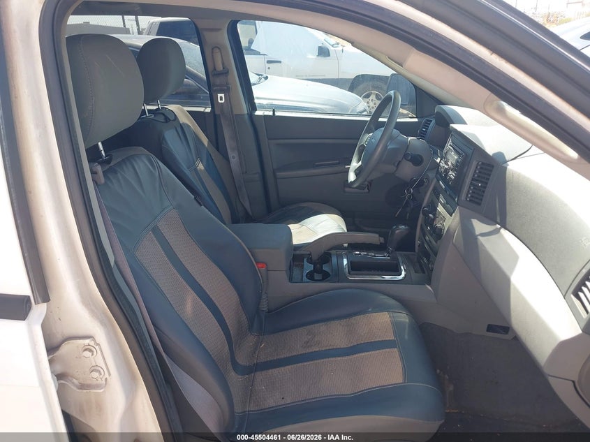 2005 Jeep Grand cherokee VIN 1J4GS48K65C568520 IAAI salvage auction — NORMAL WEAR, Clear-Dealer Only (Arizona), sold $25 on 2026-07-09 (photo 5)