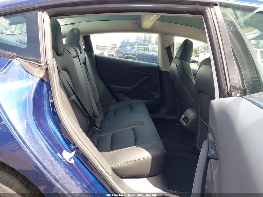 2023 Tesla Model 3 VIN 5YJ3E1EA4PF711492 IAAI salvage auction — NORMAL WEAR, Sf97 (Washington), sold $10,700 on 2026-07-29 (photo 8)