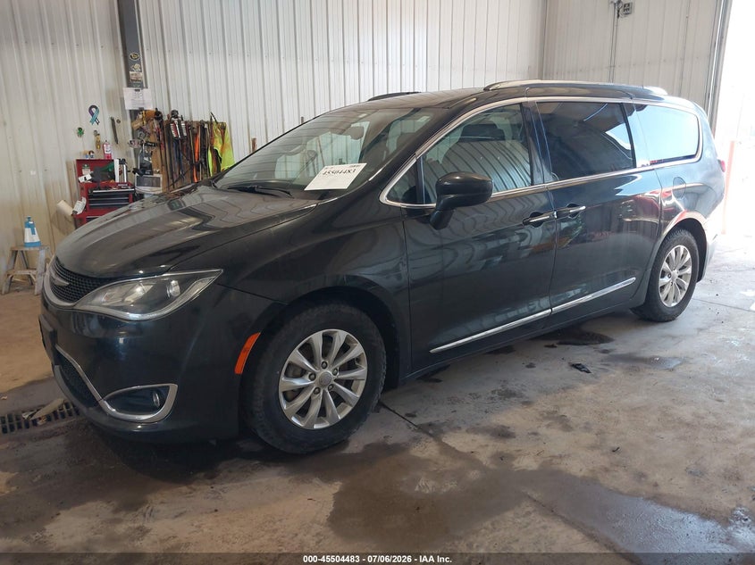2018 Chrysler Pacifica VIN 2C4RC1BG4JR109163 IAAI salvage auction — RIGHT REAR, Regular (South Dakota), sold $6,100 on 2026-08-21 (photo 2)