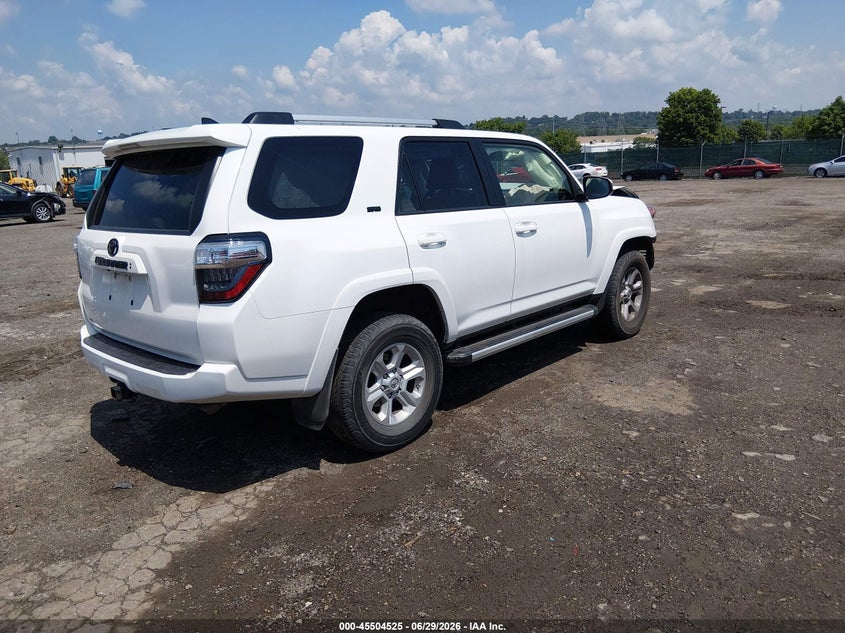 2021 Toyota 4runner VIN JTEMU5JR8M5958940 IAAI salvage auction — FRONT END, Salvage Title, sold $13,150 on 2026-08-21 (photo 4)