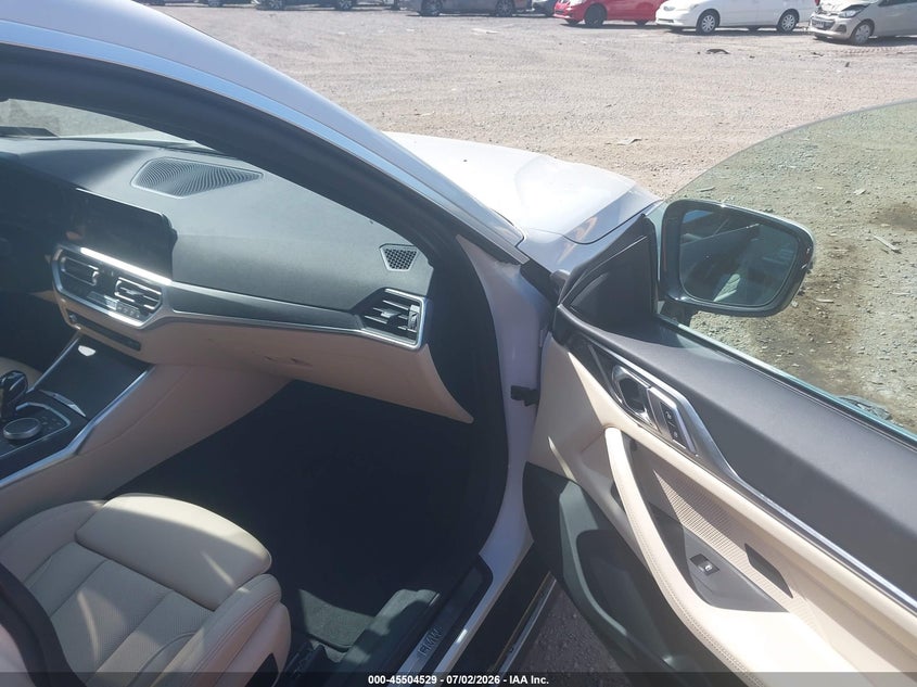 2022 BMW 4er VIN WBA63AV00NFM80008 IAAI salvage auction — RIGHT FRONT, Salvage (Pennsylvania), sold $13,950 on 2026-07-28 (photo 5)