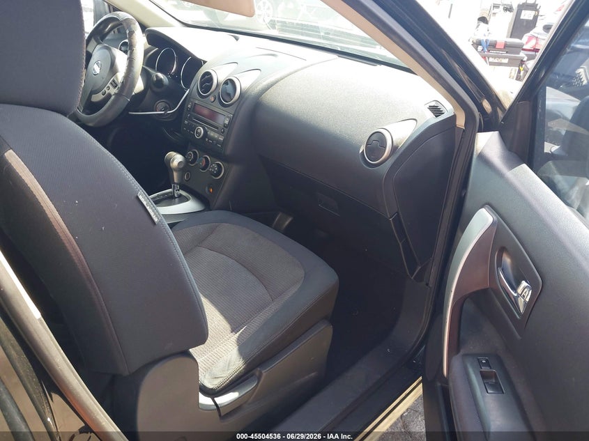 2009 Nissan Rogue VIN JN8AS58T49W049792 IAAI salvage auction — RIGHT FRONT, Salvage (California), sold $725 on 2026-07-16 (photo 5)