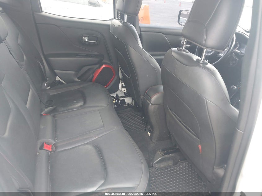 2017 Jeep Renegade VIN ZACCJBCB6HPG39170 IAAI salvage auction — SIDE, Salvage (California), sold $3,200 on 2026-07-08 (photo 8)