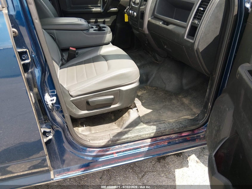 2019 Ram 1500 VIN 3C6RR7KG9KG567314 IAAI salvage auction — NORMAL WEAR, Sf97 (Maryland), sold $16,100 on 2026-08-18 (photo 5)