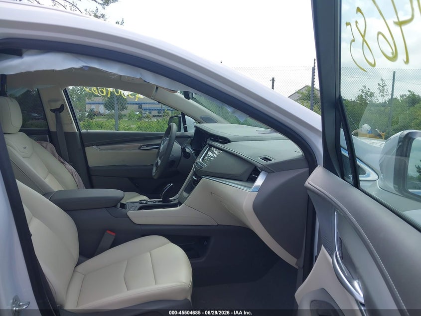 2026 Cadillac Xt5 VIN 1GYKNDRS3TZ108533 IAAI salvage auction — LEFT SIDE, Wait Title, sold $19,550 on 2026-08-24 (photo 5)