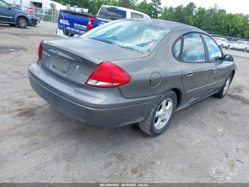 2004 Ford Taurus VIN 1FAFP53U54G138475 IAAI salvage auction — NORMAL WEAR, Clear (Virginia), sold $300 on 2026-07-24 (photo 4)