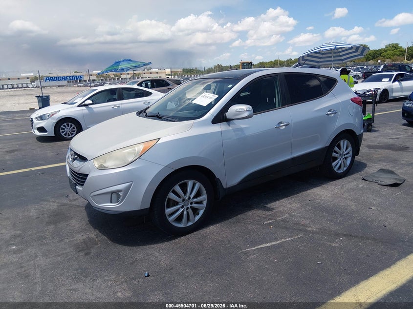 2013 Hyundai Tucson VIN KM8JU3AC5DU546922 IAAI salvage auction — ROOF, Rebuildable (Florida), sold $2,700 on 2026-07-30 (photo 2)