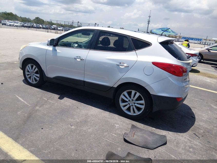 2013 Hyundai Tucson VIN KM8JU3AC5DU546922 IAAI salvage auction — ROOF, Rebuildable (Florida), sold $2,700 on 2026-07-30 (photo 3)