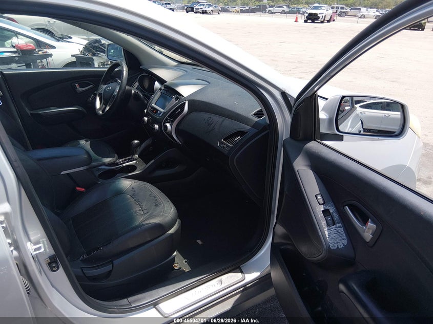 2013 Hyundai Tucson VIN KM8JU3AC5DU546922 IAAI salvage auction — ROOF, Rebuildable (Florida), sold $2,700 on 2026-07-30 (photo 5)