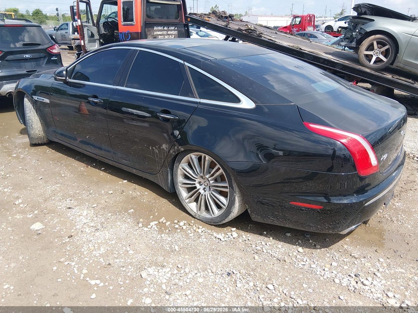 2011 Jaguar Xj series VIN SAJWA1GE9BMV02498 IAAI salvage auction — NORMAL WEAR, Original (Ohio), sold $350 on 2026-07-30 (photo 3)