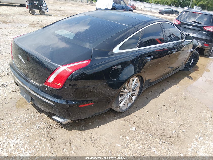 2011 Jaguar Xj series VIN SAJWA1GE9BMV02498 IAAI salvage auction — NORMAL WEAR, Original (Ohio), sold $350 on 2026-07-30 (photo 4)