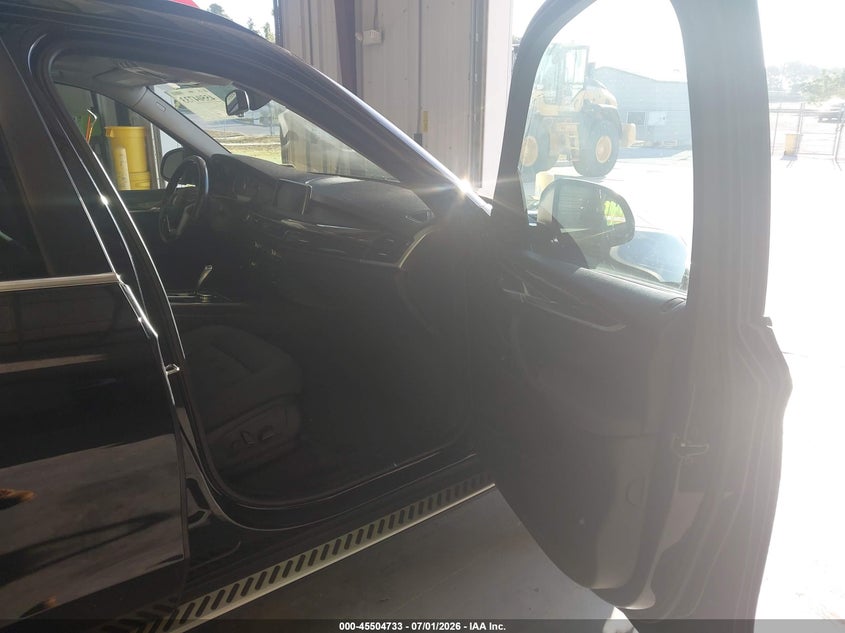 2015 BMW X5 VIN 5UXKR0C52F0P17982 IAAI salvage auction — FRONT END, Salvage Title, sold $3,650 on 2026-07-30 (photo 5)