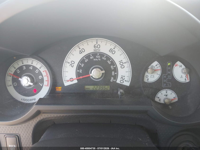 2011 Toyota Fj cruiser VIN JTEBU4BF0BK102147 IAAI salvage auction — FRONT END, Salvage (North Carolina), sold $7,400 on 2026-07-30 (photo 7)