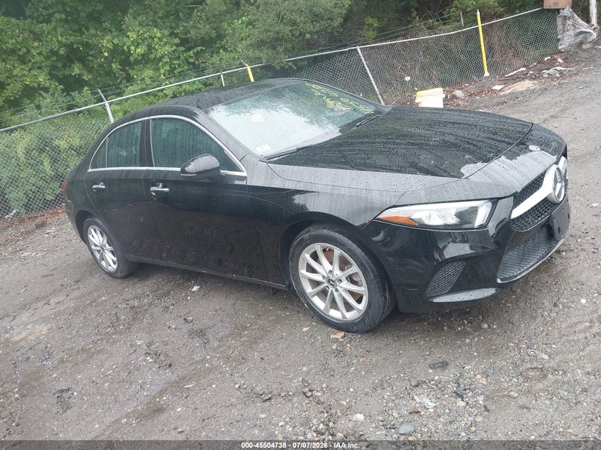 2020 Mercedes-benz A-klasse VIN WDD3G4FB4LW042378 IAAI salvage auction — SIDE, Salvage (Massachusetts), sold $11,000 on 2026-08-11 (photo 1)