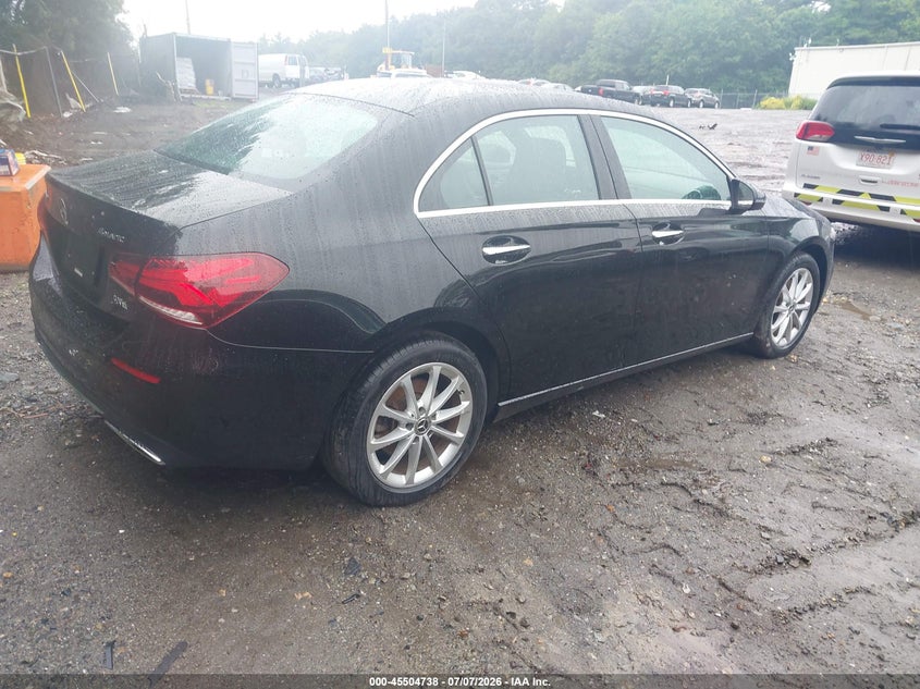 2020 Mercedes-benz A-klasse VIN WDD3G4FB4LW042378 IAAI salvage auction — SIDE, Salvage (Massachusetts), sold $11,000 on 2026-08-11 (photo 4)