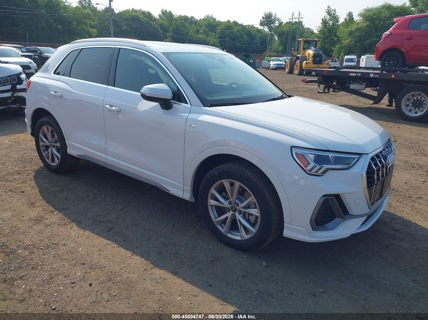 2022 Audi Q3 VIN WA1EECF34N1149887 — IAAI salvage auction photo