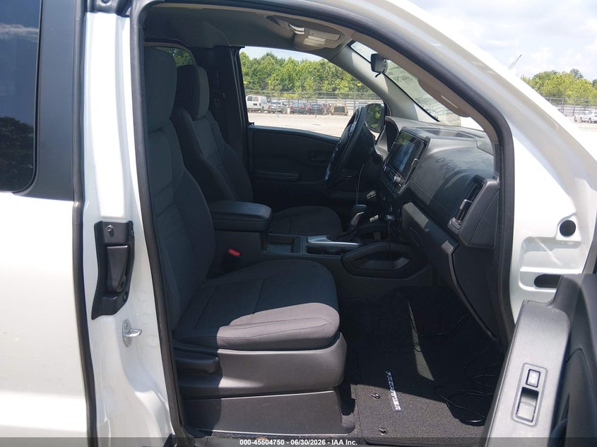 2025 Nissan Navara (frontier) VIN 1N6ED1CM1SN648318 IAAI salvage auction — FRONT END, Wait Title, sold $8,100 on 2026-08-19 (photo 5)