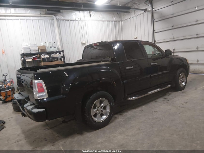2006 Mitsubishi Raider VIN 1Z3HC48N16S538131 IAAI salvage auction — FRONT END, Salvage (Iowa), sold $75 on 2026-07-28 (photo 4)