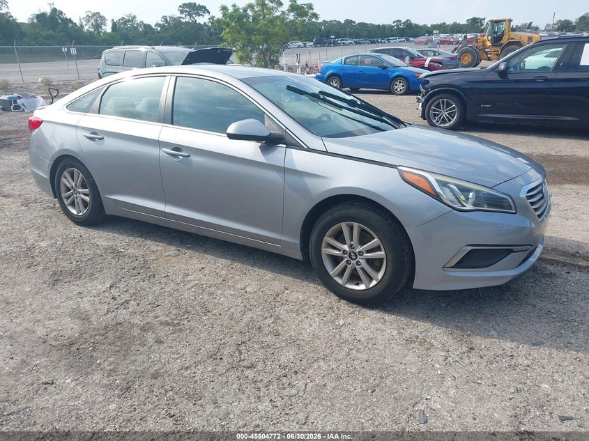 2017 Hyundai Sonata VIN 5NPE24AF5HH441308 IAAI salvage auction — SIDE, Rebuildable (Florida), sold $950 on 2026-07-31 (photo 1)
