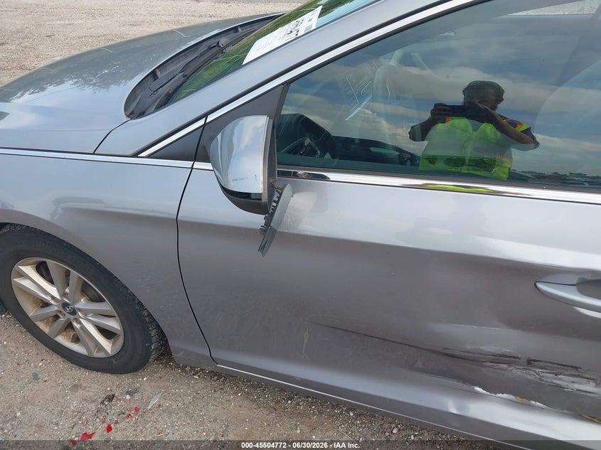 2017 Hyundai Sonata VIN 5NPE24AF5HH441308 IAAI salvage auction — SIDE, Rebuildable (Florida), sold $950 on 2026-07-31 (photo 6)