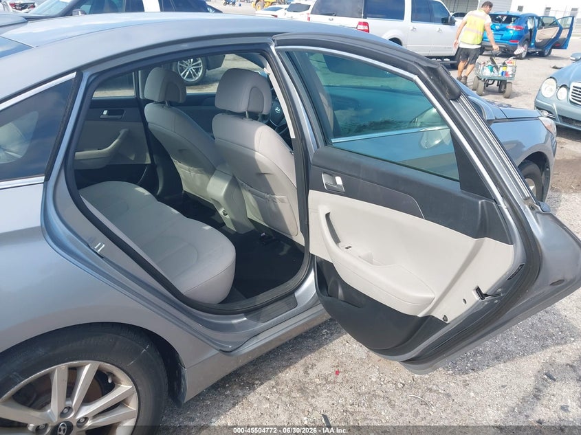 2017 Hyundai Sonata VIN 5NPE24AF5HH441308 IAAI salvage auction — SIDE, Rebuildable (Florida), sold $950 on 2026-07-31 (photo 8)