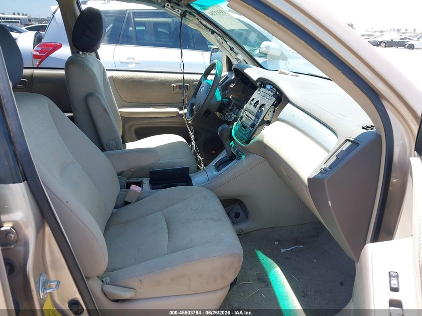 2005 Toyota Highlander VIN JTEDP21AX50068017 IAAI salvage auction — NORMAL WEAR, Clear - Dealer Only (California), sold $425 on 2026-07-29 (photo 5)