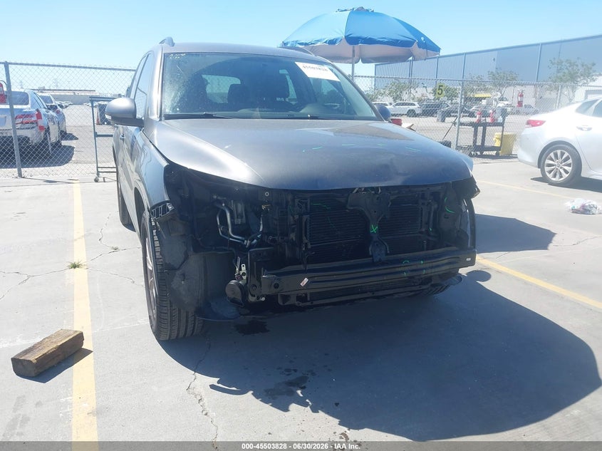 2018 Volkswagen Tiguan VIN WVGAV7AXXJK001653 IAAI salvage auction — FRONT END, Salvage (California), sold $3,075 on 2026-07-13 (photo 6)