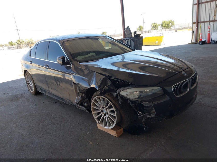 2012 BMW 5er VIN WBAFR7C52CC810195 IAAI salvage auction — SIDE, Salvage (California), sold $1,225 on 2026-07-30 (photo 1)