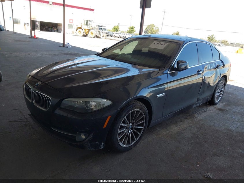 2012 BMW 5er VIN WBAFR7C52CC810195 IAAI salvage auction — SIDE, Salvage (California), sold $1,225 on 2026-07-30 (photo 2)