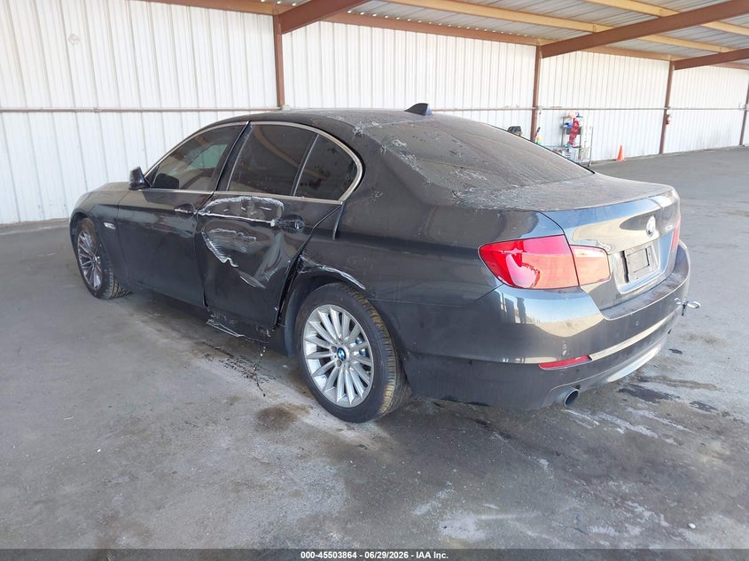 2012 BMW 5er VIN WBAFR7C52CC810195 IAAI salvage auction — SIDE, Salvage (California), sold $1,225 on 2026-07-30 (photo 3)