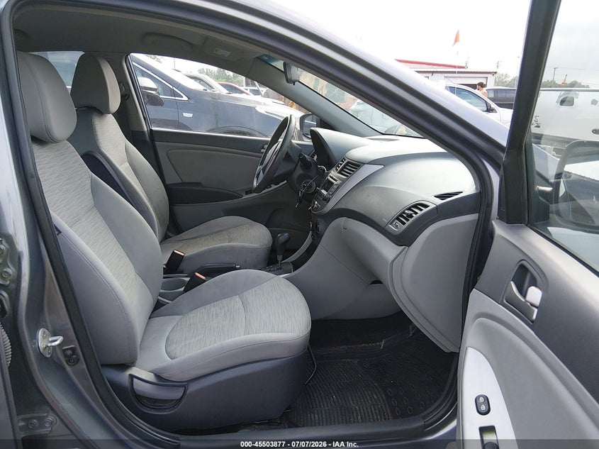 2017 Hyundai Accent VIN KMHCT4AEXHU282069 IAAI salvage auction — NORMAL WEAR, Original (Ohio), sold $875 on 2026-07-29 (photo 5)