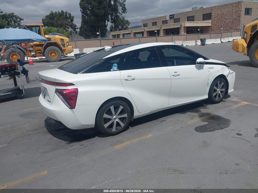 2017 Toyota Mirai VIN JTDBVRBD8HA003409 IAAI salvage auction — NORMAL WEAR, Salvage (California), sold $700 on 2026-07-29 (photo 4)