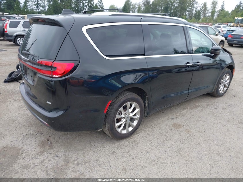 2021 Chrysler Pacifica VIN 2C4RC3BG3MR518240 IAAI salvage auction — LEFT FRONT, Salvage Title, sold $3,950 on 2026-08-28 (photo 4)
