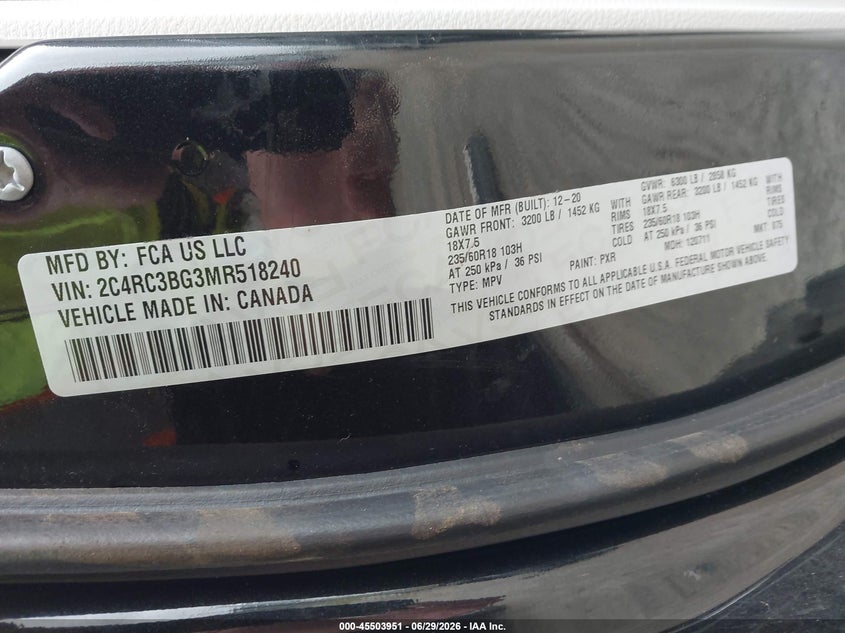2021 Chrysler Pacifica VIN 2C4RC3BG3MR518240 IAAI salvage auction — LEFT FRONT, Salvage Title, sold $3,950 on 2026-08-28 (photo 9)