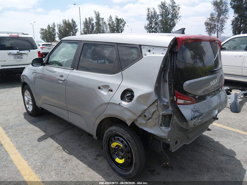 2022 Kia Soul VIN KNDJ23AUXN7805925 IAAI salvage auction — FRONT & REAR, Salvage (California), sold $1,850 on 2026-07-28 (photo 3)