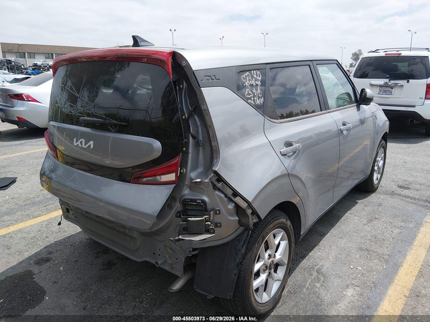 2022 Kia Soul VIN KNDJ23AUXN7805925 IAAI salvage auction — FRONT & REAR, Salvage (California), sold $1,850 on 2026-07-28 (photo 4)