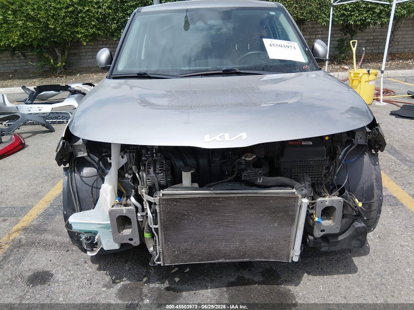 2022 Kia Soul VIN KNDJ23AUXN7805925 IAAI salvage auction — FRONT & REAR, Salvage (California), sold $1,850 on 2026-07-28 (photo 6)