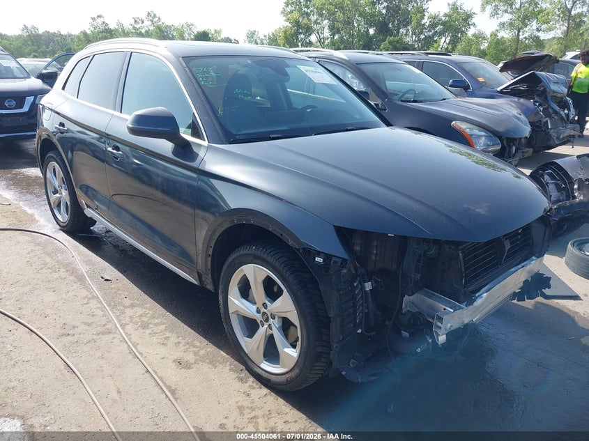 2021 Audi Q5 VIN WA1BAAFY2M2127412 IAAI salvage auction — FRONT END, Salvage (Ohio), sold $13,400 on 2026-07-11 (photo 1)