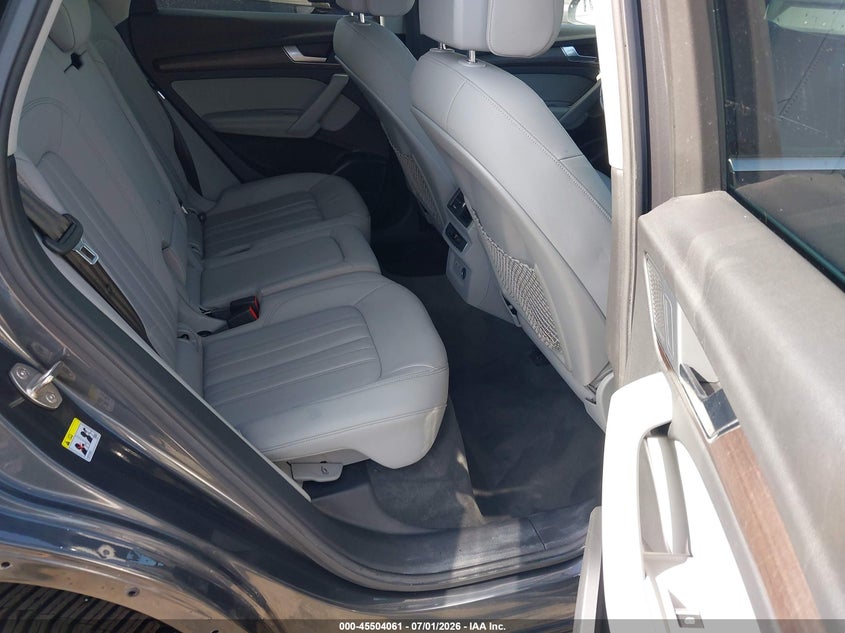 2021 Audi Q5 VIN WA1BAAFY2M2127412 IAAI salvage auction — FRONT END, Salvage (Ohio), sold $13,400 on 2026-07-11 (photo 8)